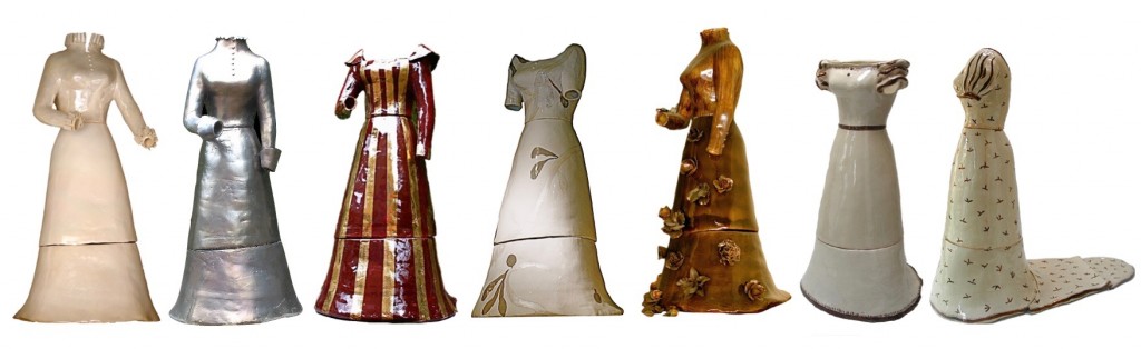 Robes à l'échelle 1, céramique, Haut 160 env, largeur 65 cm (de gauche à droite) "Virgin Queen", "Esclarmonde Cathare", "Esclarmonde de Foix", "Peinteuse", "Contredame", "Merveilleuse", " Joséphine" 